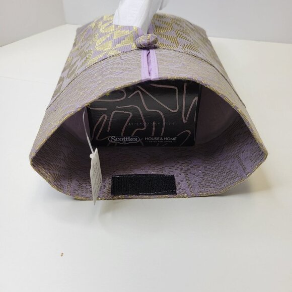 Handwoven Gold Threaded Lilac Songket Tissue Box Cover - Picture 5 of 8